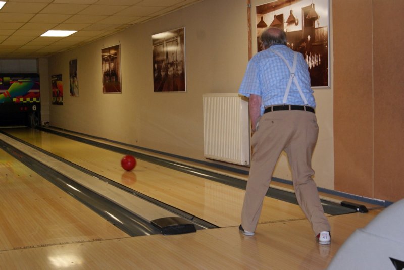 bowling2014080632.jpg